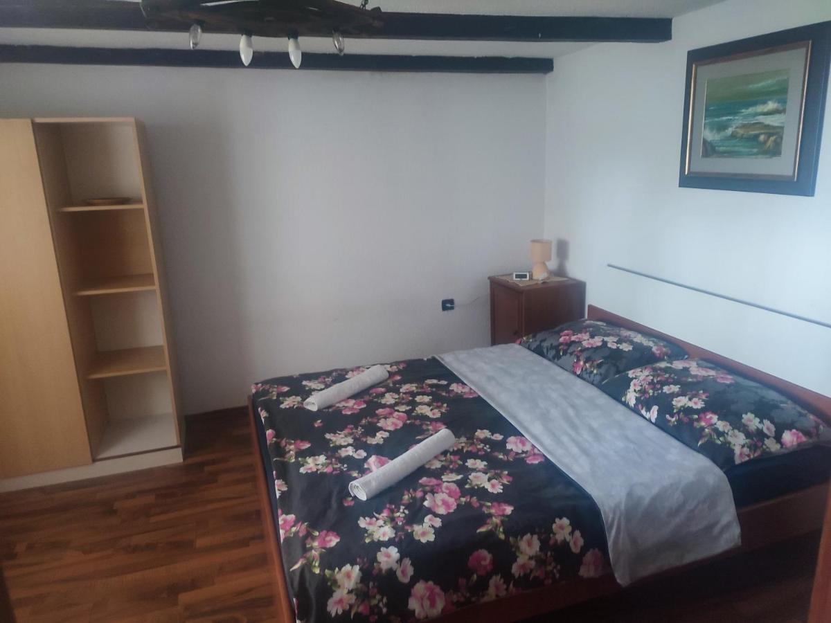 Holiday Home Lucija "" Private House With Pool "" Jablanac Buitenkant foto